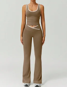 Set Top sin mangas y leggings de mujer con contraste de color, cuello en V y cintura estilizadora. Conjunto de fitness sexy que levanta el trasero par - Shein - FashionsVida
