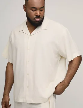Herren Plus Oversize Kurzarm-Hemd Aus Leinen-Mix Natural Größe 2XL - boohooMAN - FashionsVida