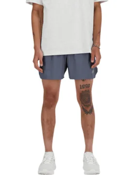RC SHORT 5INCH Herren Graphite XL - New Balance - FashionsVida