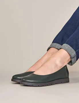 Women's 'Jin' Leather Flat Slip On Shoes in Dark Green Size: 3 - Dark Green - Size: 3 - Moshulu - FashionsVida