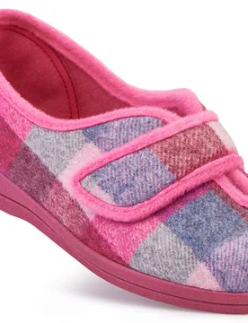 Diane Women's Extra Wide Slippers for Swollen Feet - Pink Check - Size: 7 XXW - Cosyfeet - FashionsVida