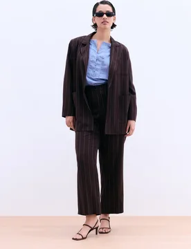 Pantalón de traje con raya diplomática - Couchel - FashionsVida