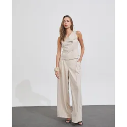 Pantalón de mujer con efecto brillante y corte ancho