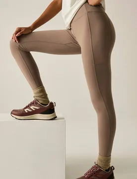 Women's Stretch Outdoor Comfort Contour Leggings Pants in Walnut Size: 14 - Walnut - Size: 14 - Regatta - FashionsVida