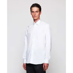 Camisa lisa semi-entallada travelshirt
