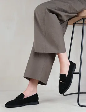 Wheres Womens 'Pegasus' Wide Fit Slip On Trim Loafers With Accessory Detailing - Black - Size 7 Wide Fit (Uk Shoe) - Where's That From - FashionsVida
