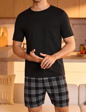 Conjunto de pijama con camiseta lisa y pantalones cortos con estampado a cuadros para hombres M - Shein - FashionsVida