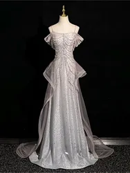 A new style of light luxury and niche toasting dress