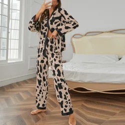Conjunto de pijama con estampado total y ribete de contraste, ropa de otoño cálida y elegante, invierno S