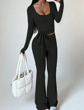 Conjunto deportivo de 3 piezas para mujer, camiseta de manga larga con cordón, camiseta sin mangas con fruncido delantero y pantalones deportivos de - Shein - FashionsVida