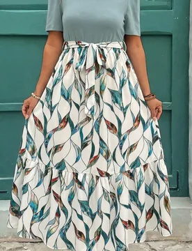 Vestido de Talla Grande con Estampado Floral, Bajo con Volantes, Manga Corta, Cuello Redondo, Verano Boho Casual Vacaciones Festivo Azul Polvoriento F - Shein - FashionsVida