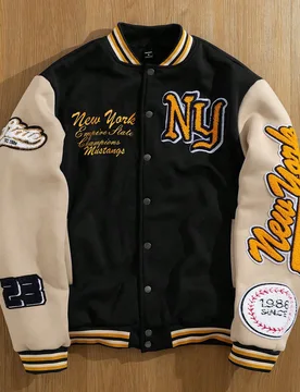 Chaqueta de béisbol de estilo universitario con aplicación de letras, ribete de rayas de contraste y estilo de moda callejera casual de manga larga - Shein - FashionsVida