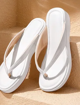 Nuevas chanclas de cuña con suela gruesa blancas para primavera y verano, zapatos de mujer, sandalias casuales y cómodas con aumento de altura antid - Shein - FashionsVida