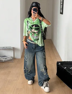 Camiseta de manga corta holgada con cuello en V y estampado gráfico verde para mujer – Estilo casual lindo, baloncesto & festival occidental, perfe - Shein - FashionsVida