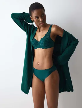 Amourette Lace WHP Wired Half Padded Bra A-E Dark Green female - Triumph - FashionsVida