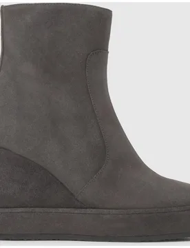 Botines de cuña brisbane de mujer en serraje con cremallera - Castañer - FashionsVida