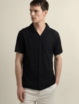 Kari Mens Leaf Embossed Short Sleeve Shirt - - Size: L - Larsson & Co - FashionsVida