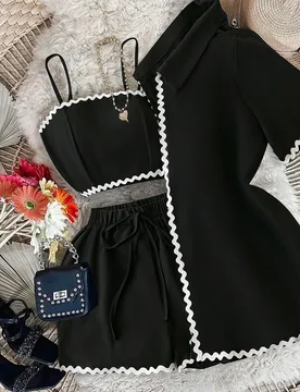 Conjunto de 3 piezas para mujer: chaqueta de manga corta, camiseta de tirantes y pantalones cortos con diseño de olas XS - Shein - FashionsVida