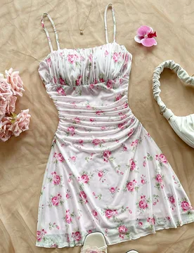 Vestido corto de tirantes de línea A con estampado floral romántico rosa para mujer, ideal para vacaciones, fiestas, citas, San Valentín, Pascua, c - Shein - FashionsVida