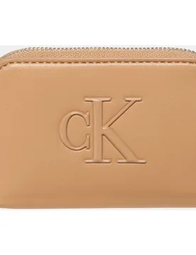 Monedero pequeño - Calvin Klein - FashionsVida