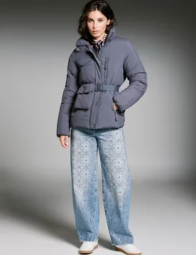 Abrigo de mujer acolchado con cuello alto - Only - FashionsVida