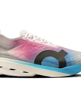 On Cloudboom Strike Laufschuhe Damen White Gr. 40.5 - ON RUNNING - FashionsVida