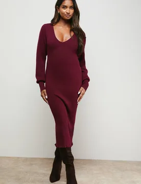 Women's Scallop Neck Knitted Midi Dress in Burgundy Size: Medium - Burgundy - Size: M - OASIS - FashionsVida