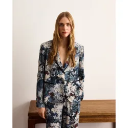 Chaqueta de mujer solapa smoking estampada
