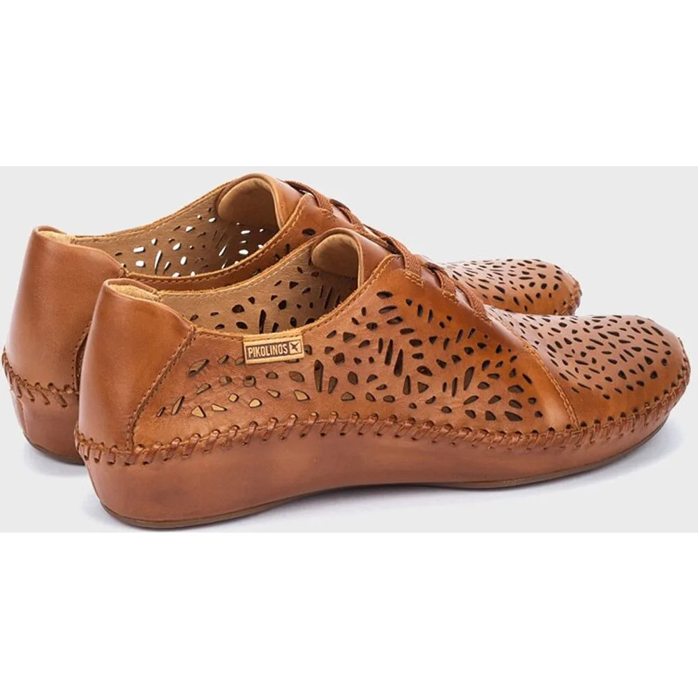 Mocasines de mujer de piel con cordones elásticos - Pikolinos - FashionsVida