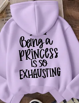 Esta sudadera con capucha de manga larga para niñas presenta una gráfica impresa con el texto "Ser una princesa es agotador", cómoda y de moda, una - Shein - FashionsVida