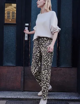 Street One Slim Leg Hose aus Velours im Loose Fit female Beige - Street One Studio - FashionsVida