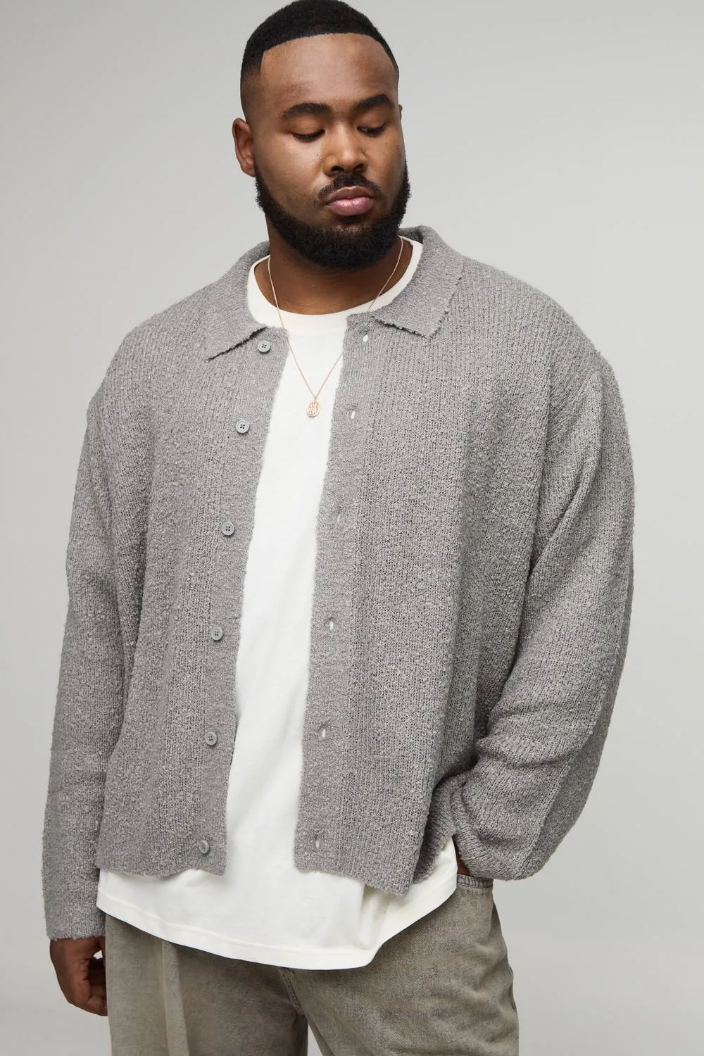 Herren Plus Basic Kastige Gebürstete Strickbluse Grey Größe 2XL - boohooMAN - FashionsVida
