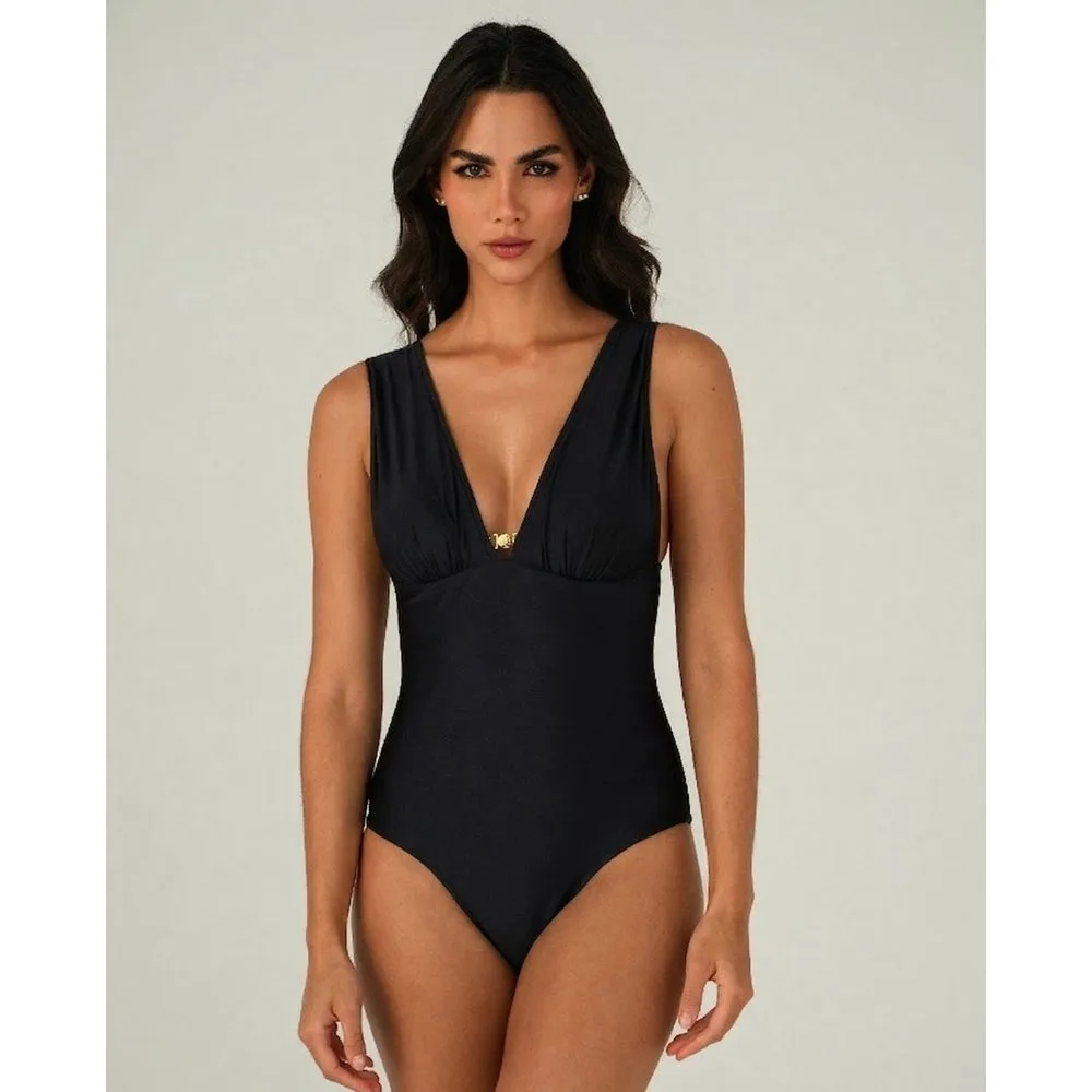 Bañador de mujer cuello halter liso con relleno - Lua Morena - FashionsVida