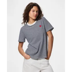 Camiseta de mujer con cuello redondo y manga corta