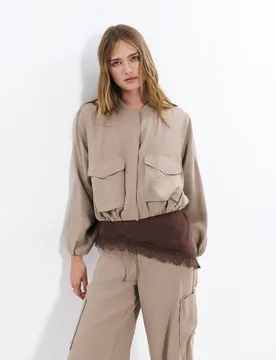 Chaqueta de mujer tipo bomber fluida - Brownie - FashionsVida