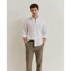 Camisa de lino de corte ajustado de hombre