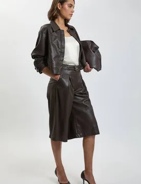 Women's Faux Leather Tab Detail Shorts in Chocolate Size: 18 - Chocolate - Size: 18 - Karen millen - FashionsVida
