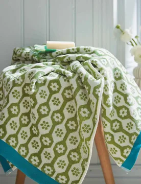 Pure Cotton Daisy Towel Green - LAND & SHORE - FashionsVida