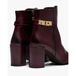 Botines de mujer de piel con hebilla