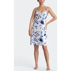 Camisón corto de tirantes con estampado floral