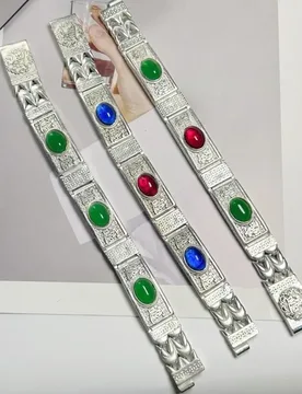 Retro Distressed Hollow Out Bracelet, Inlaid Gemstones, Vintage Antique Silver Jewelry, Unisex Classic Daily Fashion Accessories - Aliexpress - FashionsVida