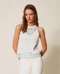 Top avec broderie incrustée