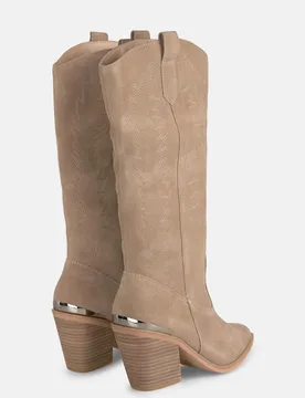 Botas básicas de mujer cowboy con tacón y detalle metalizado - Alma en Pena - FashionsVida