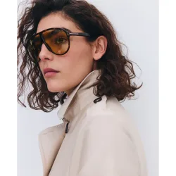 Trench de mujer clásico con cinturón