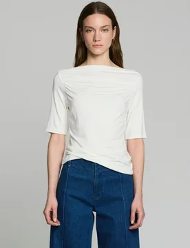 Camiseta de mujer con escote drapeado - Escorpion - FashionsVida