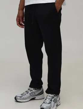 Herren Basic Man. Jogginghose Regular Fit Black Größe Small - boohooMAN - FashionsVida