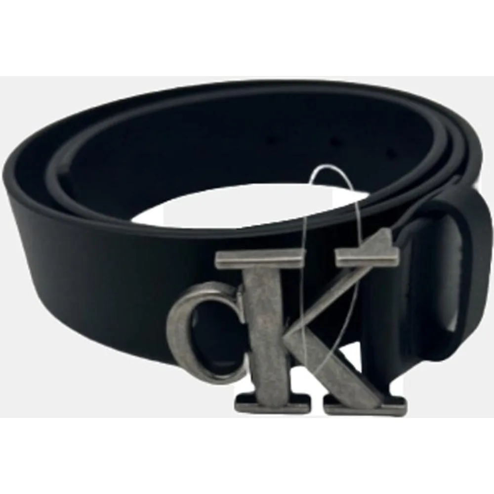 Cinturón de piel chapón de hombre - Calvin Klein - FashionsVida