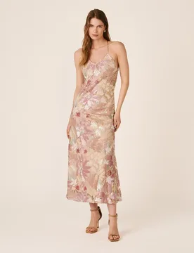 Vestido midi de lentejuelas con estampado floral sin mangas y escote de pico - Alma en Pena - FashionsVida