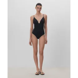 Bañador de mujer con escote pico