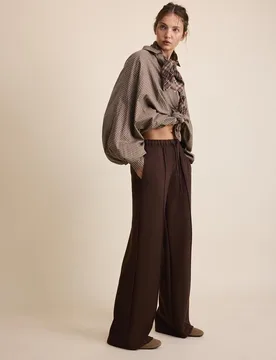 Weiche Wide-Leg-Jogginghose mit Biesen Braun XS - Stradivarius - FashionsVida